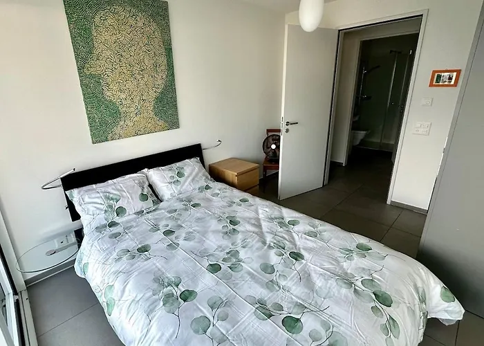 La Brezza Exclusive On Maggiore Apartment *